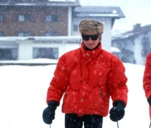 Oversized Puffer Jacket of Lady Diana